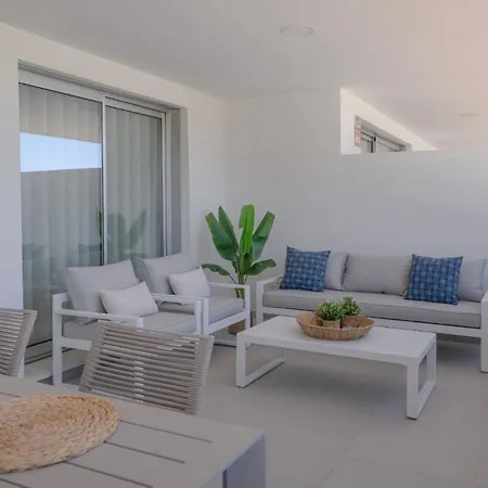 Apartment Chic Coastal Living On Estepona's Golden Mile *